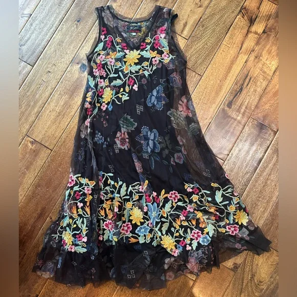 Floral Embroidered Black Dress - Picture 2 of 4